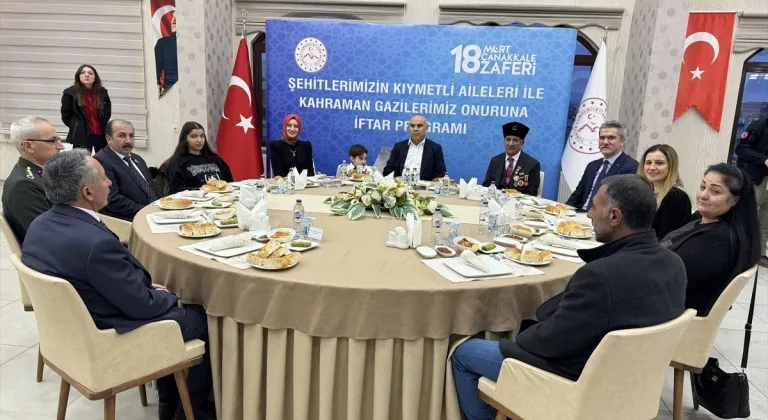 Ağrı Valisi Mustafa Koç, şehit aileleri ve gazilerle iftar yaptı