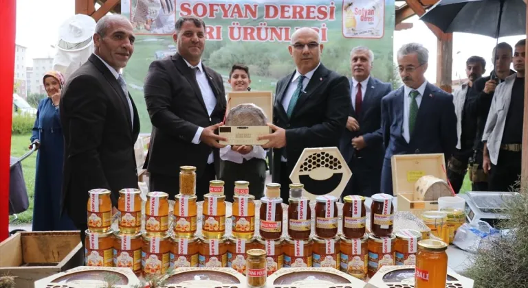 Ağrı'da coğrafi işaretle tescillenen geven balının tanıtıldığı festival başladı