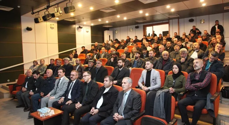 Ahlat'taki çiftçiler IPARD hibe destekleri hakkında bilgilendirildi