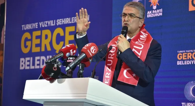 AKP’li Ala, Erzurum İlçe Belediye Başkan Adayları Tanıtım Toplantısı'nda konuştu: