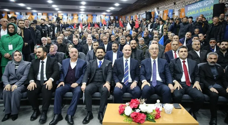 AK Parti'nin Bingöl ilçe ve belde belediye başkan adayları tanıtıldı