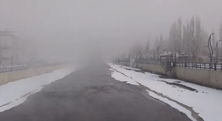 Ardahan, Kars ve Ağrı'da kar yerini soğuk havaya bıraktı