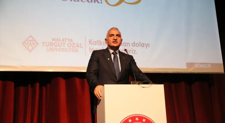 Bakan Ersoy, Malatya'da "6 Şubat Depremi Anma Programı"nda konuştu