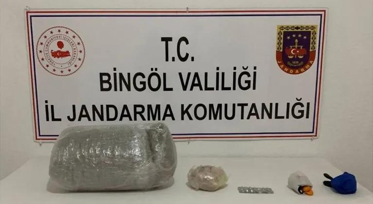 Bingöl'de 2 kilo 600 gram esrar ele geçirildi