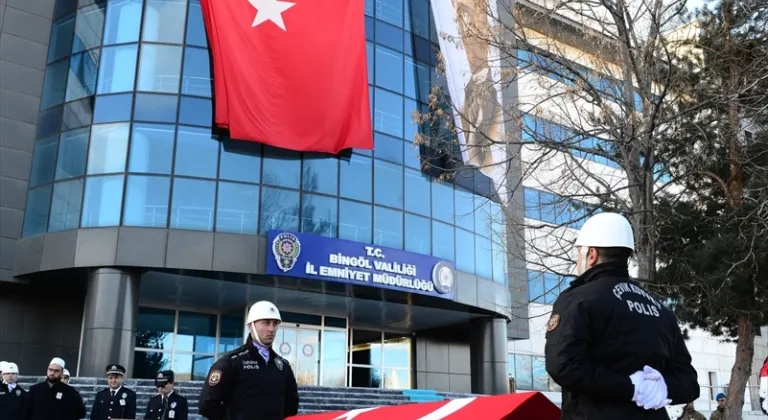 Bingöl'de vefat eden polis memuru için cenaze töreni düzenlendi