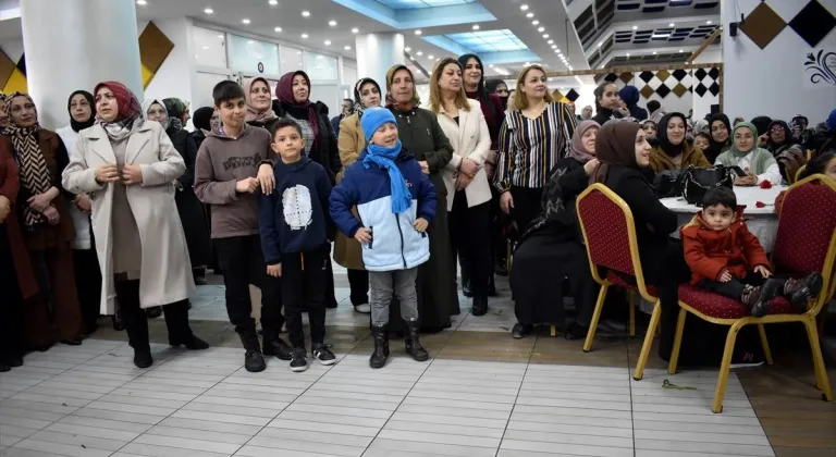 Bitlis Belediyesi kadınlar için program düzenledi