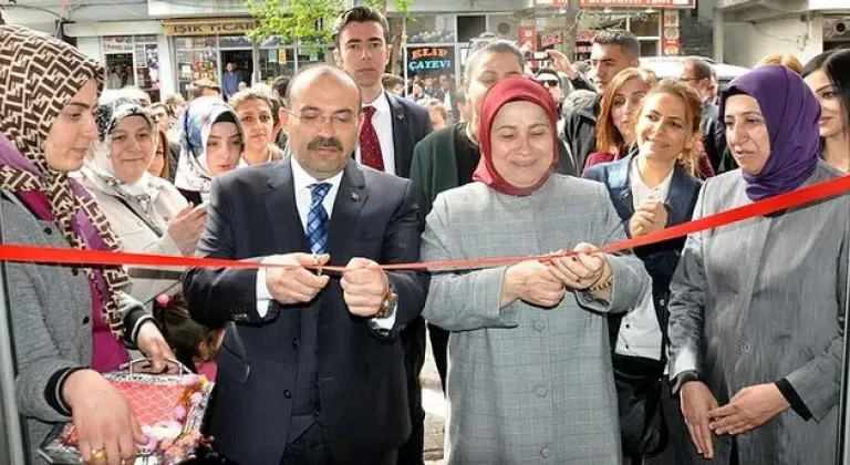 Bitlis Belediyesince Kadın Yaşam Merkezi açıldı