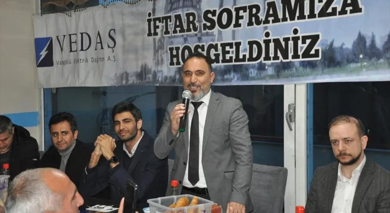 Bulanık'ta VEDAŞ ve VEPSAŞ çalışanları iftarda bir araya geldi