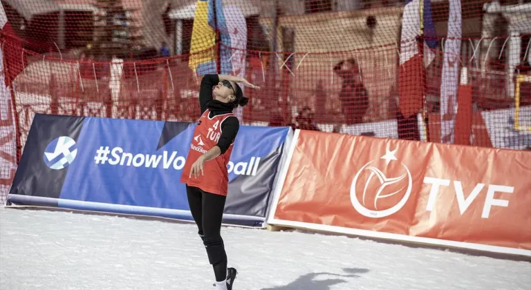 CEV Kar Voleybolu Avrupa Turu'nun 2. etabı Erzurum'da başladı