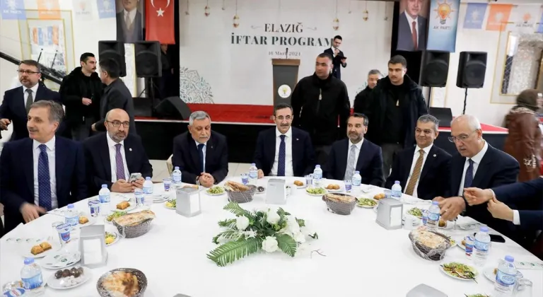 Cumhurbaşkanı Yardımcısı Yılmaz, Elazığ'da iftar programında konuştu: