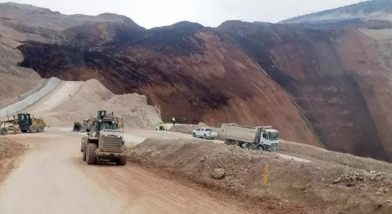 Cumhurbaşkanı Yardımcısı Yılmaz'dan, Erzincan'da maden ocağındaki toprak kaymasına ilişkin açıklama: