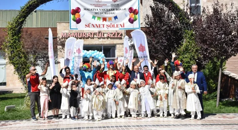 Elazığ'da 20 çocuk için sünnet şöleni düzenlendi