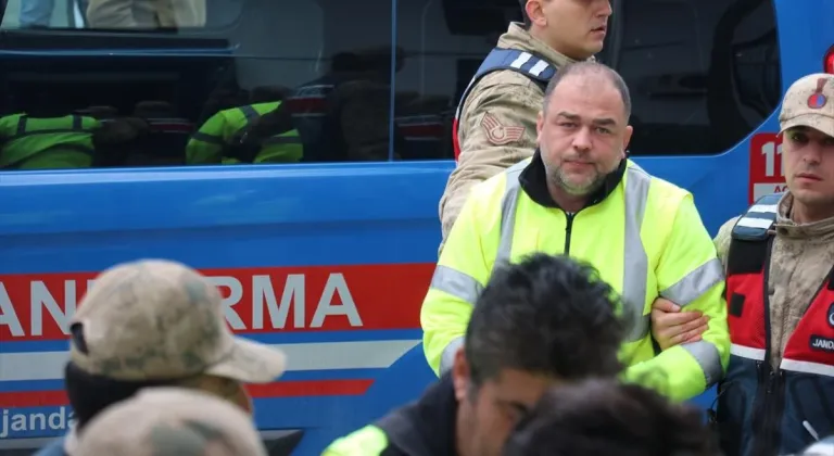 Erzincan'da maden ocağındaki toprak kaymasına ilişkin gözaltına alınan 8 zanlı adliyede