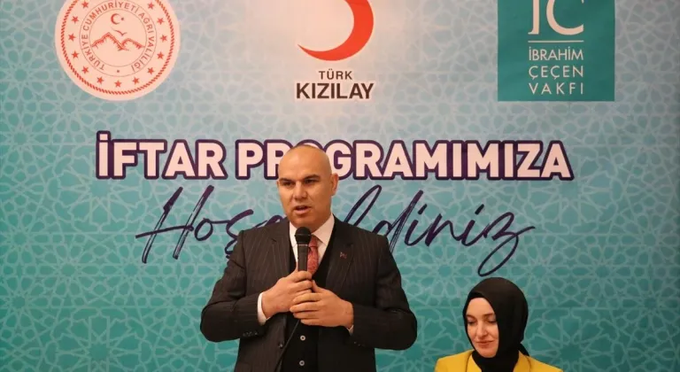 Erzurum, Kars, Ağrı ve Ardahan'da yetim çocuklar ve aileleri iftarda bir araya geldi