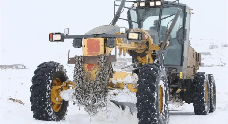 Erzurum ve Kars'ta 594 yerleşim yerine ulaşım sağlanamıyor