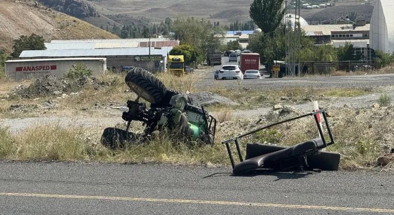 Erzurum'da minibüs ile ATV çarpıştı, 1 kişi öldü, 1 kişi yaralandı