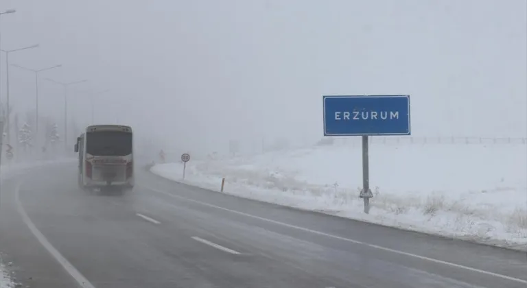 Erzurum'da olumsuz hava koşulları etkisini sürdürüyor