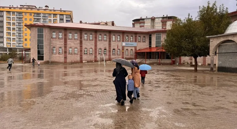 Erzurum'da sağanak etkili oldu