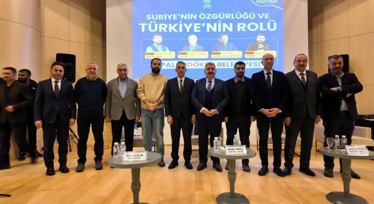 Erzurum'da "Suriye'nin Özgürlüğü ve Türkiye'nin Rolü" paneli düzenlendi