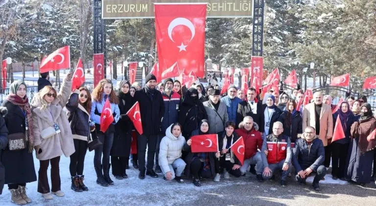 Erzurum'da Tematik Kış Kampı'na katılan öğrenciler şehit aileleriyle buluştu