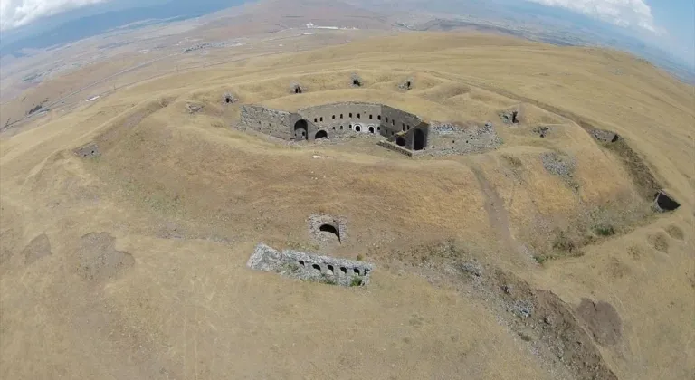 Erzurum'un asırlık "Ağzıaçık Tabyası" tarihin izlerini yansıtıyor