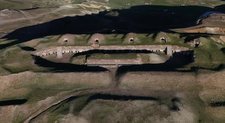 Erzurum'un tarihi Büyük Palandöken Tabyası bir asrı aşkındır ayakta duruyor