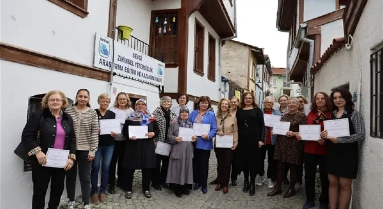 Eskişehir'de “Kendi Işığında Parla” ve “Mutluluk