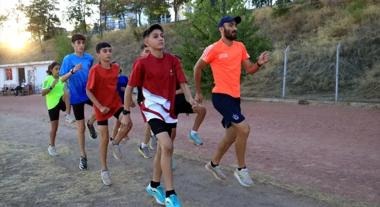 Genç atletten 2 yılda 30 madalya