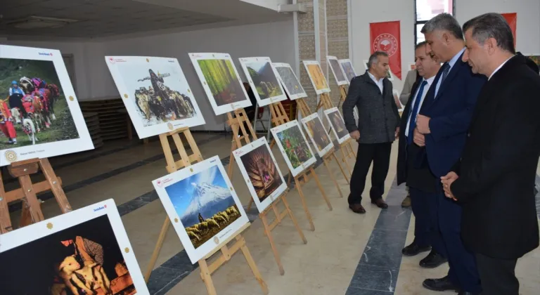 Hakkari'de "14. Tarım, Orman ve İnsan" konulu fotoğraf sergisi açıldı