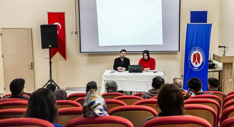 Hakkari'de "İşyerinde Ruh Sağlığını Koruma" konulu seminer düzenlendi