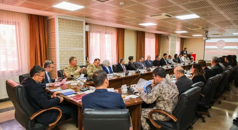 Hakkari'de "Kadına Yönelik Şiddetle Mücadele Toplantısı" yapıldı