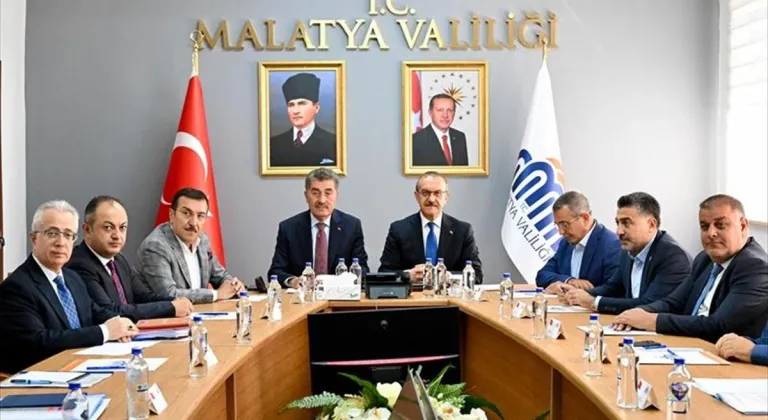 Hazine ve Maliye Bakan Yardımcısı Cantimur, Malatya'da ziyaret ve incelemelerde bulundu