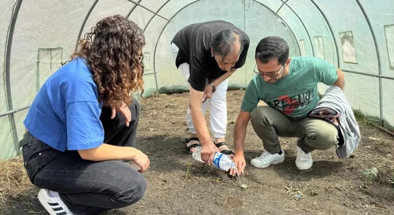 Huzurevi sakinleri doğayla bağ kurarak hayata daha güçlü bağlanıyor