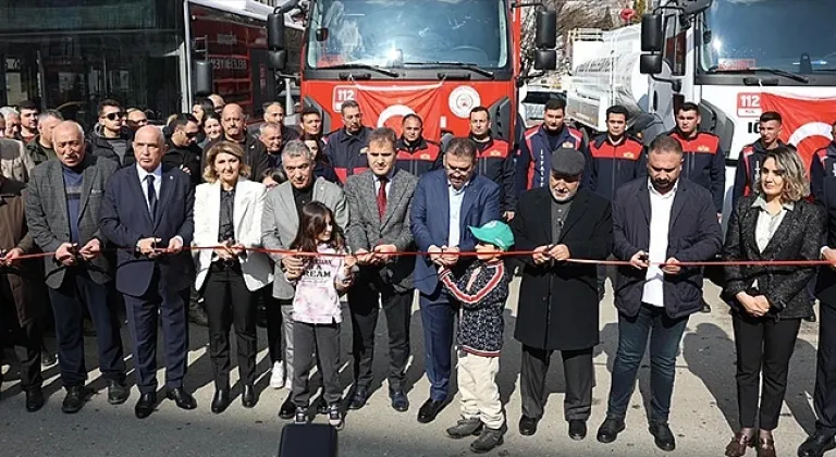 Iğdır Belediyesinin filosuna kattığı 11 araç tanıtıldı