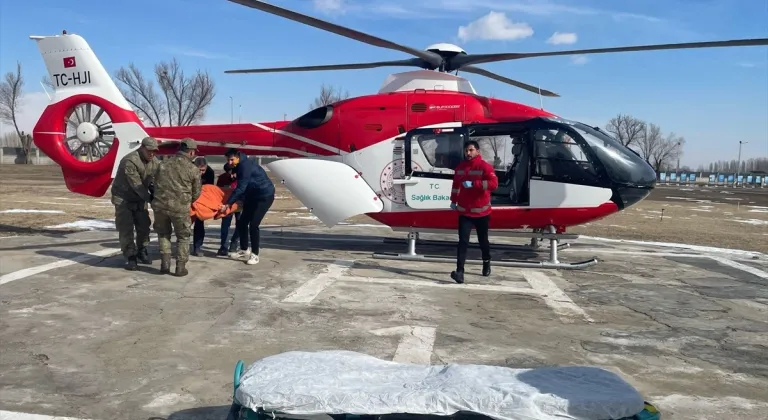 Iğdır'ın dağ köyünde yaşayan hasta, ambulans helikopterle hastaneye ulaştırıldı