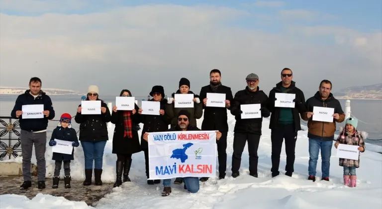 Kahramanmaraş merkezli depremlerde hayatını kaybedenler Bitlis'te anıldı