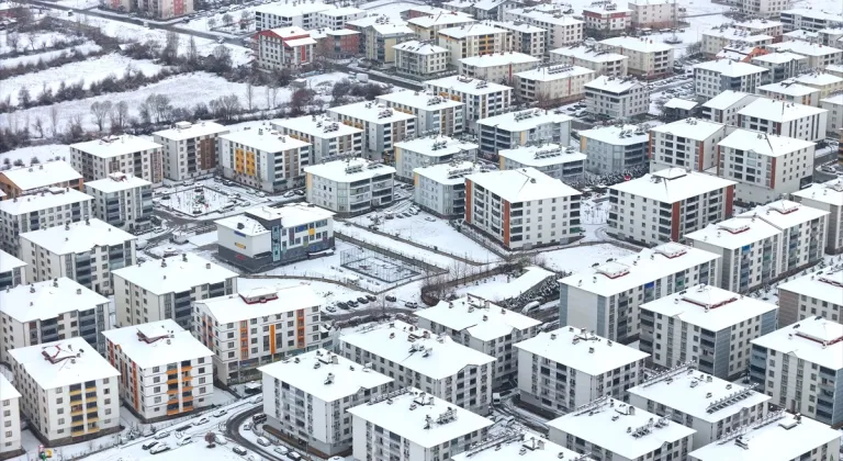 Karla kaplanan Bingöl dronla havadan görüntülendi