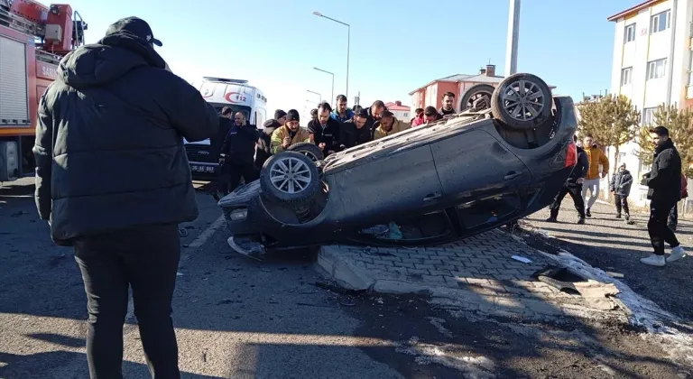 Kars'ta trafik kazasında 2 kişi yaralandı