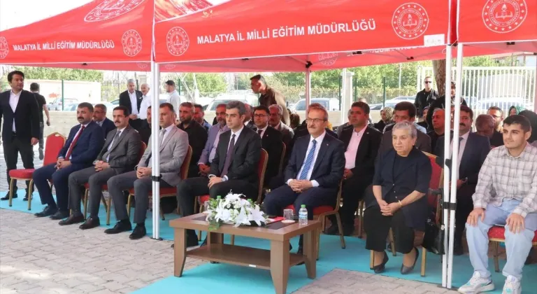 Malatya'da hayırsever katkısıyla inşa edilen 24 derslikli okulun açılışı yapıldı