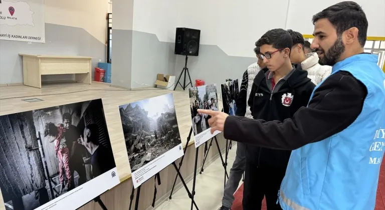 Malatya'da "İnsanlığın Gözyaşı Filistin" fotoğraf sergisi açıldı