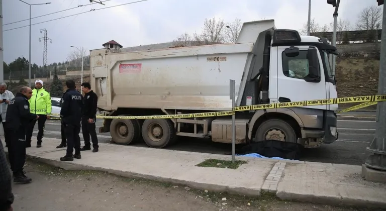 Malatya'da kamyonun çarptığı yaya öldü