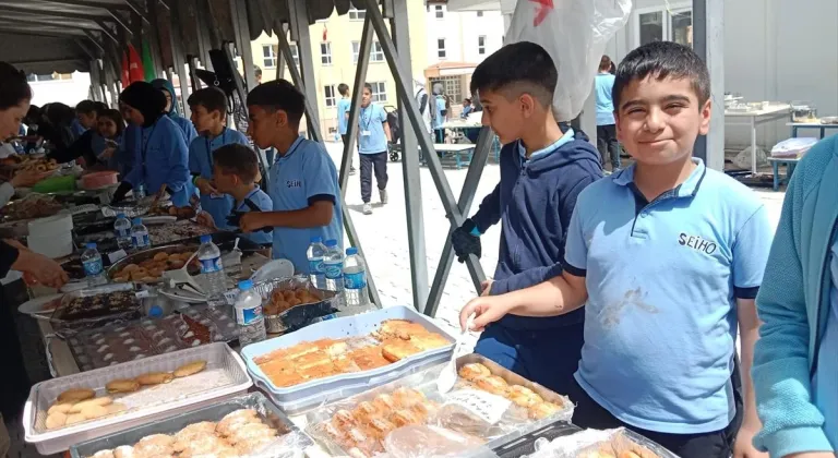 Malatya'da lise öğrencileri Filistin yararına kermes düzenlendi