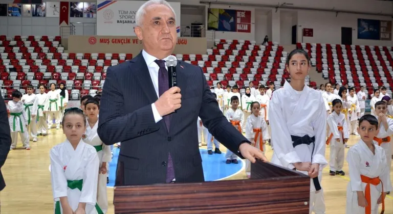 Muş'ta 250 çocuğun "Karate Kuşak Terfi Töreni" düzenlendi