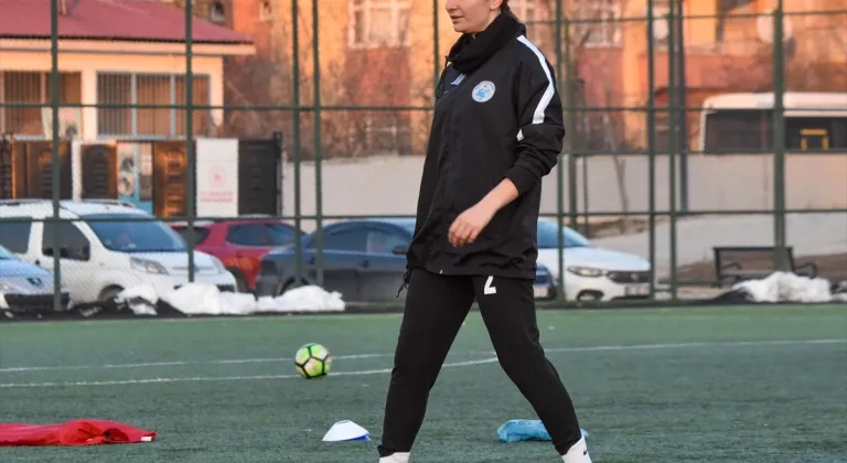 Namağlup kadın futbol takımının "Güven" veren forveti