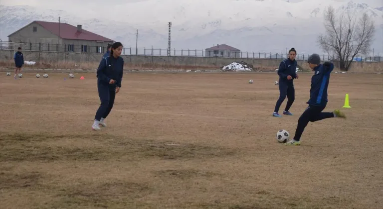 Şeymanur, Kadınlar 1. Ligi'nde kalesini gole kapattı