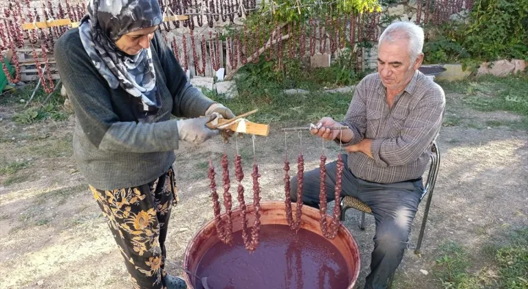 Tunceli’de köylüler yörenin geleneksel lezzeti "orcik"in yapımına başladı