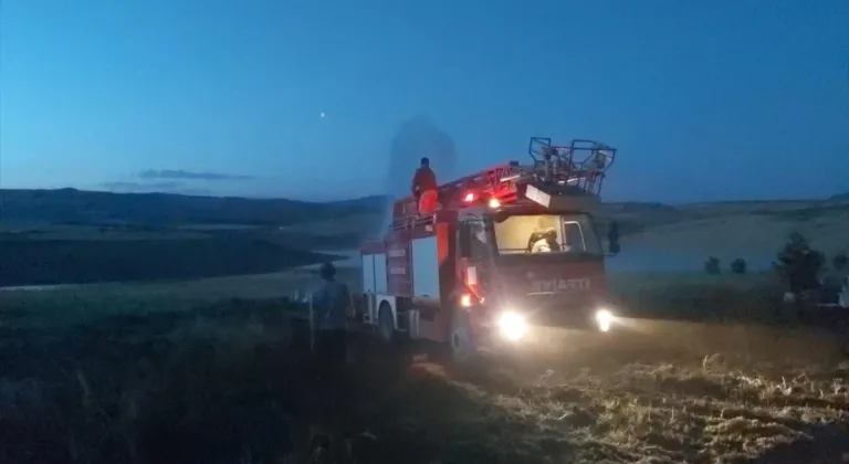 Tunceli'de mezarlık ve çevresinde çıkan yangın söndürüldü