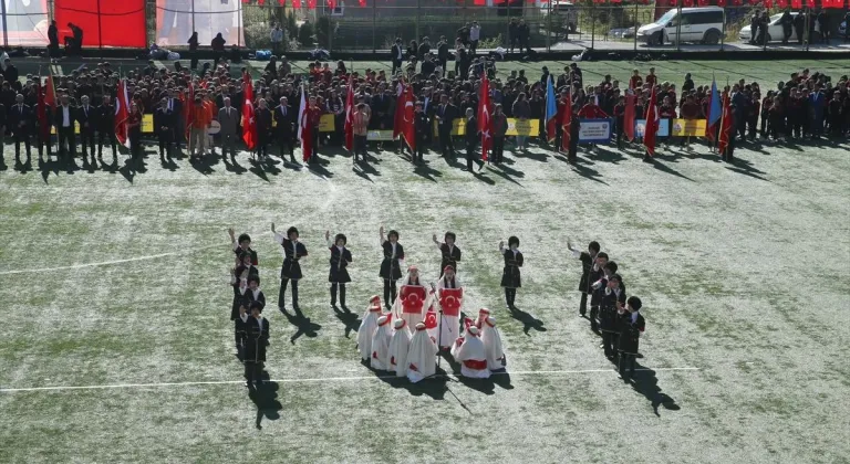 Van, Hakkari, Bitlis ve Muş'ta Cumhuriyet'in 101. yıl dönümü kutlamaları