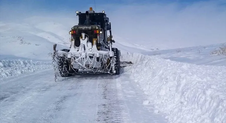 Van, Muş ve Bitlis'te 123 yerleşim yerine ulaşım sağlanamıyor