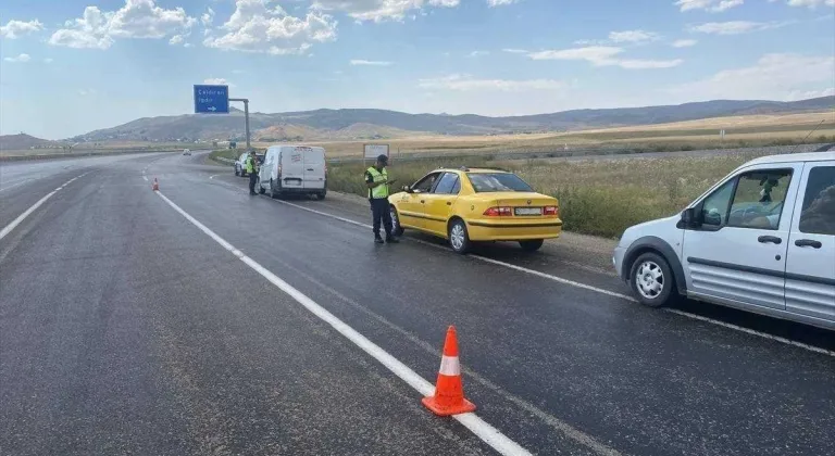 Van'da denetimlerde 89 araç trafikten men edildi